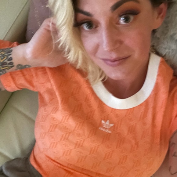 Meet your Posher, T - Picture 3 of 5